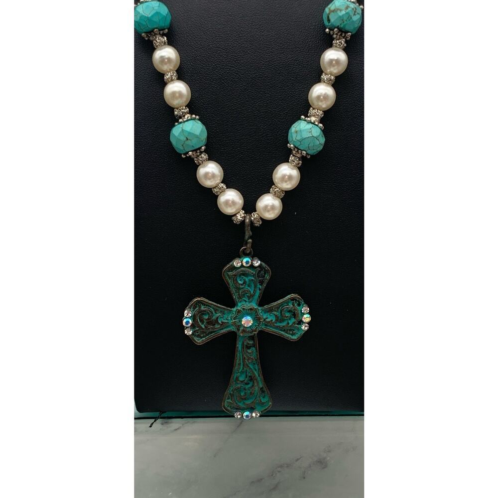 Silver Tone Faux Pearl & Turquoise Cross Pendant‎ Necklace Southwestern Boho